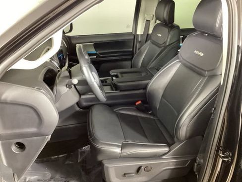 Used 2025 Ford Expedition Platinum w/ Driver's Package AWD/4WD image 12