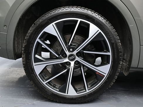 Used 2023 Audi SQ5 Prestige w/ Prestige Package image 14