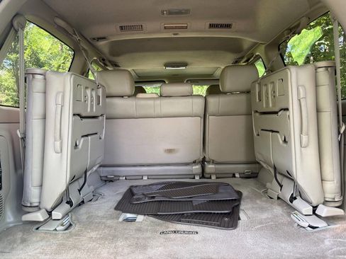 Used 2001 Toyota Land Cruiser AWD/4WD image 96