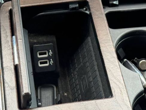Used 2018 Lincoln Navigator Select w/ Technology Package RWD image 7