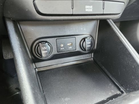 Used 2021 Hyundai Accent SE FWD image 8