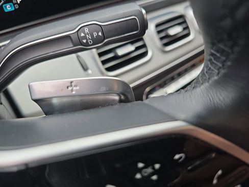Used 2024 Mercedes-Benz GLE 350 4MATIC image 13