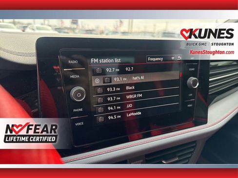 Used 2025 Volkswagen Jetta GLI Autobahn FWD image 31