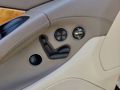 Used 2007 Mercedes-Benz SL 550 image 9