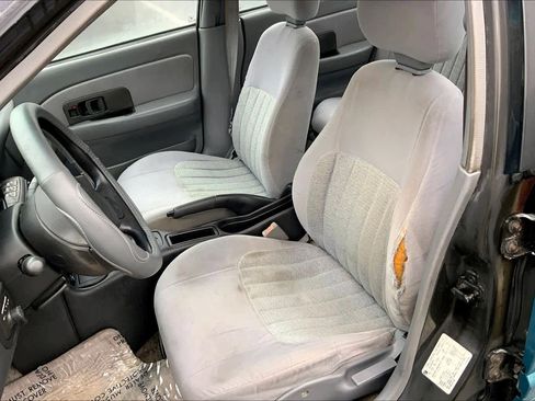 Used 1995 Saturn S-Series SL1 image 7