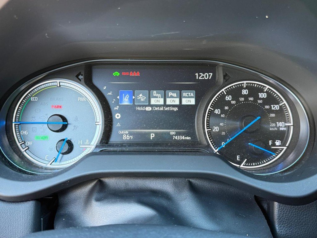 Used 2023 Toyota Venza XLE AWD/4WD image 19