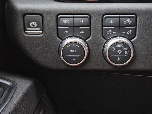 Used 2025 GMC Sierra 1500 Elevation w/ Elevation Premium Package image 19