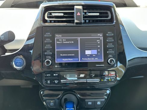Used 2022 Toyota Prius LE FWD image 26
