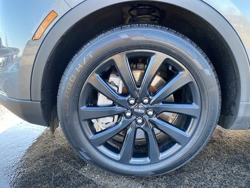 Used 2023 Lincoln Nautilus Reserve w/ Monochromatic Package image 9