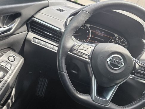 Used 2019 Nissan Altima 2.5 SV FWD image 25