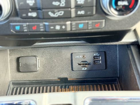 Used 2015 Ford F150 Lariat w/ Equipment Group 501A Mid image 25