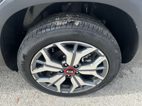 Certified 2021 Kia Seltos SX image 19