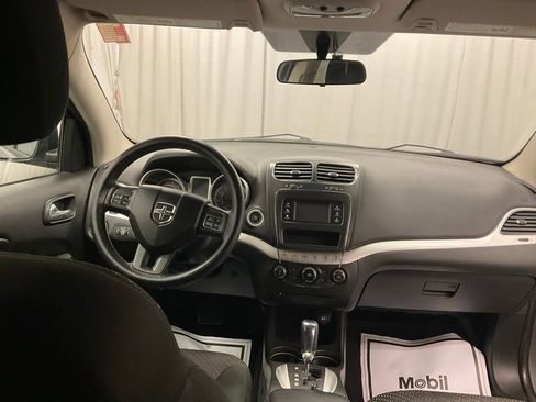 Used 2012 Dodge Journey SXT w/ Flexible Seating Group image 23