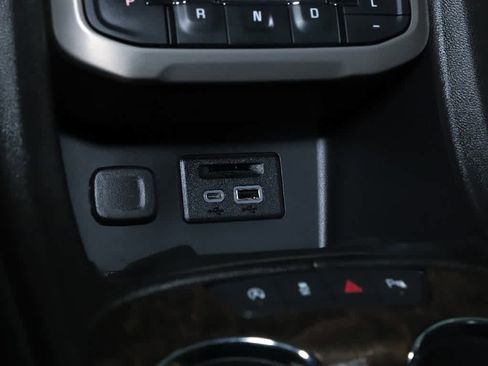 Used 2023 GMC Acadia Denali w/ Denali Ultimate Package image 28