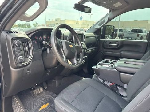 Used 2021 Chevrolet Silverado 2500 Custom w/ Custom Value Package AWD/4WD image 10