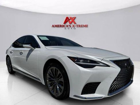 Used 2023 Lexus LS 500 w/ Accessory Package (Z2) RWD image 8
