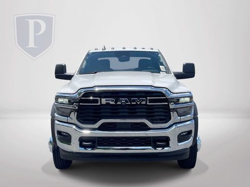 New 2026 RAM 5500 Tradesman w/ Chrome Appearance Group AWD/4WD image 3
