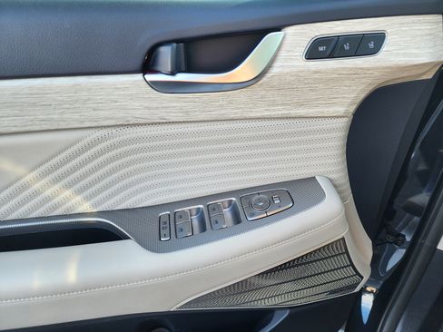 Used 2024 Hyundai Palisade Calligraphy image 28