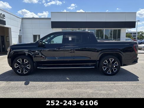 Used 2025 GMC Sierra EV Denali AWD/4WD image 5