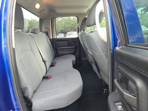Used 2017 RAM 1500 Express RWD image 10