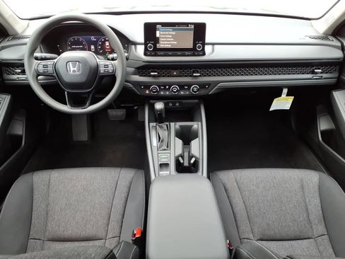 Used 2024 Honda Accord EX image 10