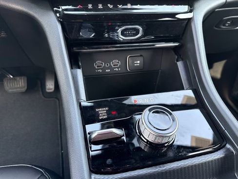 New 2026 Jeep Grand Cherokee L Limited w/ Limited Altitude Package AWD/4WD image 21