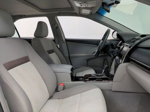 Used 2012 Toyota Camry XLE FWD image 36