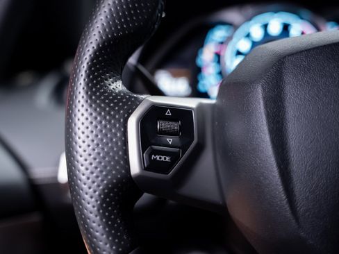 Used 2014 Lamborghini Aventador LP 700-4 image 42