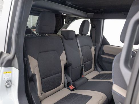 Used 2022 Ford Bronco Wildtrak image 21