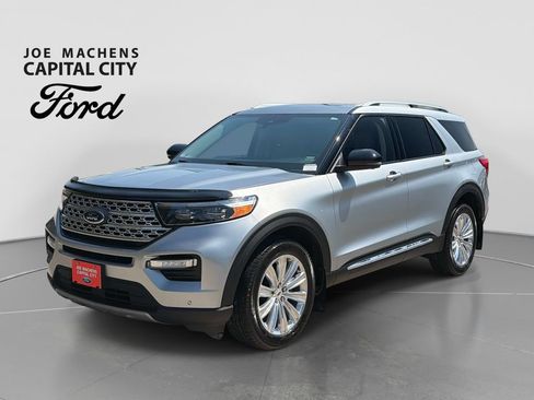 Used 2022 Ford Explorer Limited w/ Equipment Group 301A AWD/4WD image 9