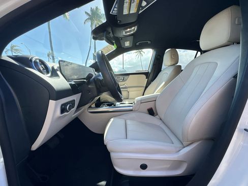 Used 2025 Mercedes-Benz GLA 250 4MATIC image 15