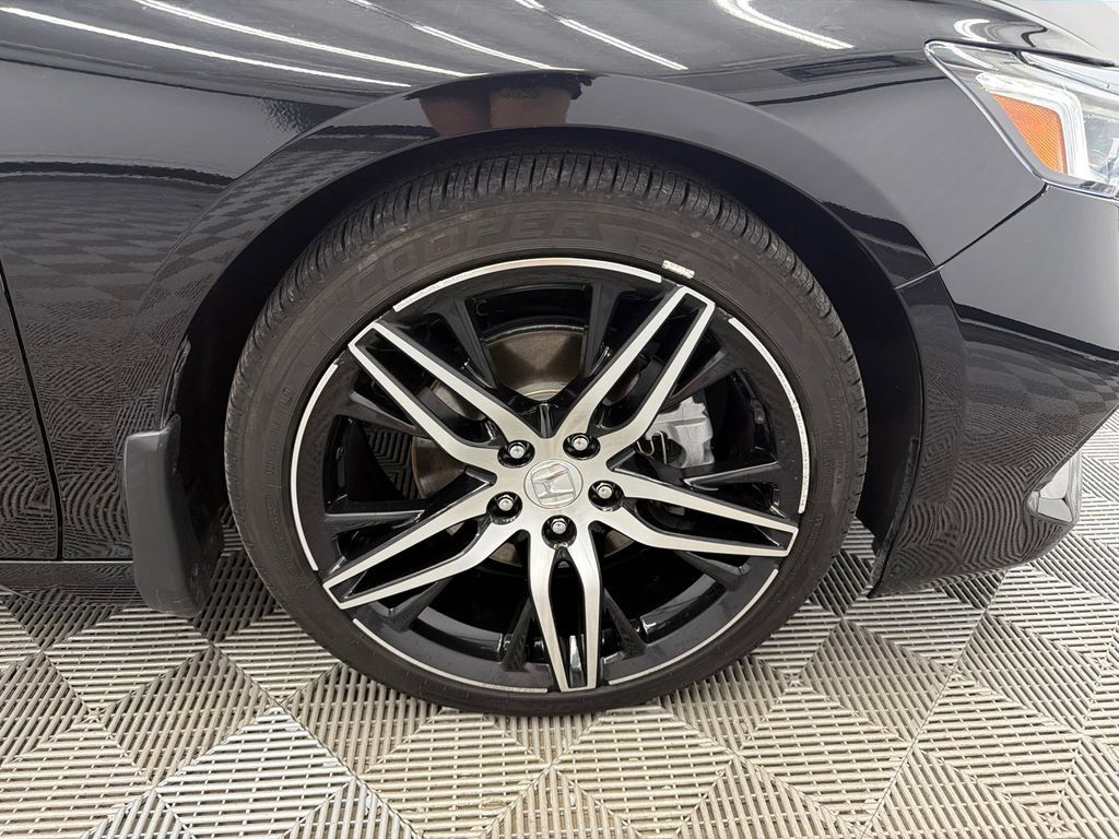 Used 2022 Honda Accord Touring image 14