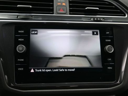 Used 2023 Volkswagen Tiguan SE FWD image 19