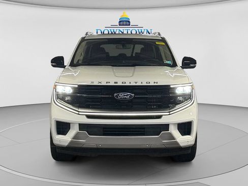 Used 2025 Ford Expedition Max Platinum AWD/4WD image 8