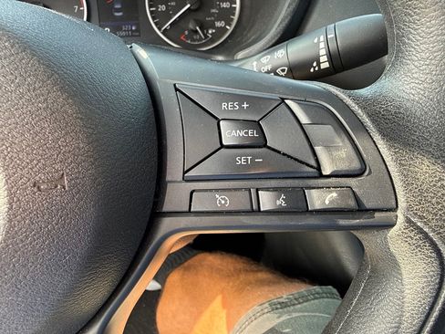 Used 2025 Nissan Sentra S FWD image 27