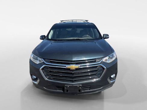 Used 2019 Chevrolet Traverse LT w/ LT Premium Package FWD image 8