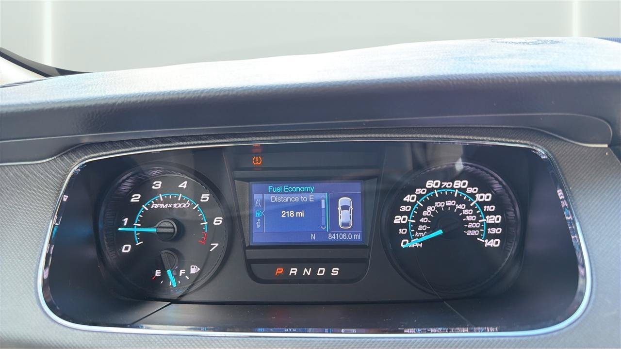 Used 2016 Ford Taurus SE FWD image 24