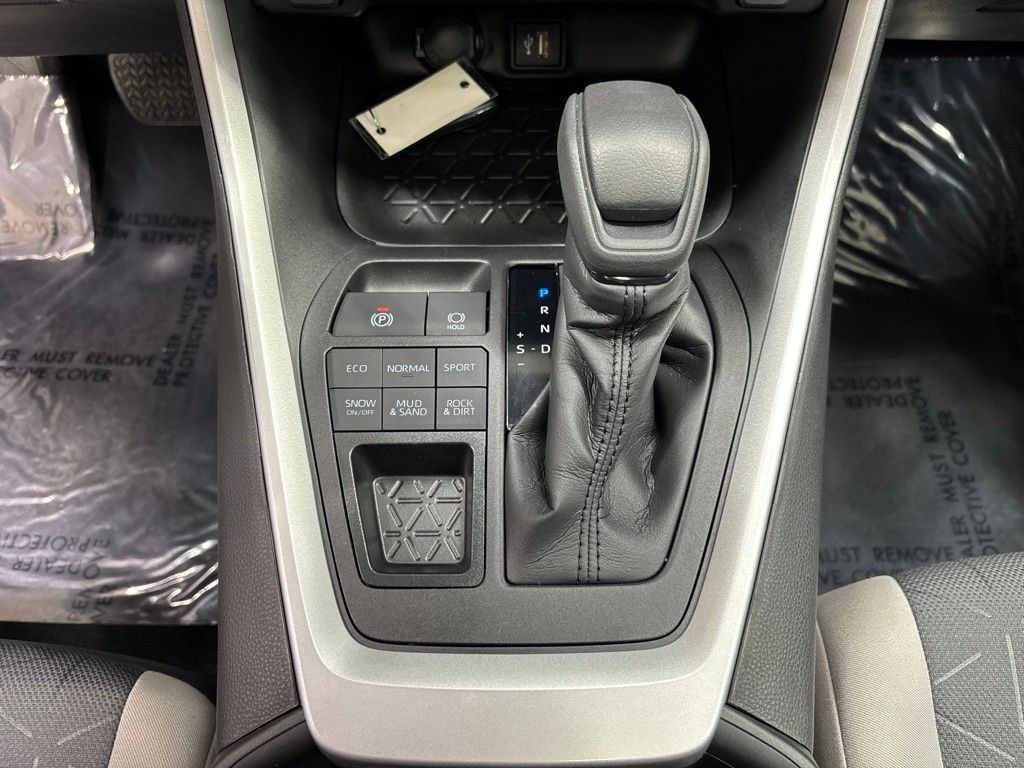 Used 2023 Toyota RAV4 XLE w/ Convenience Package AWD/4WD image 23