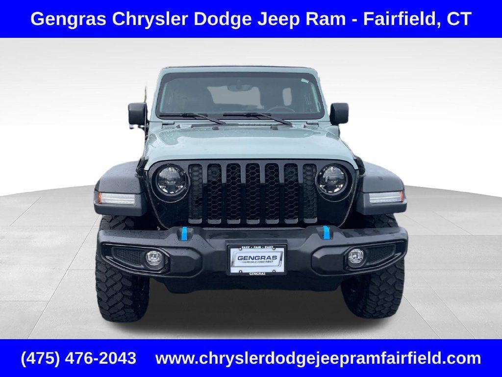 Used 2023 Jeep Wrangler Unlimited w/ Sun & Screen Package AWD/4WD image 2