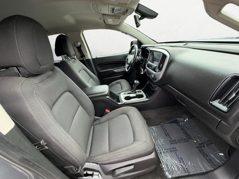 Used 2018 Chevrolet Colorado LT w/ LT Convenience Package RWD image 19