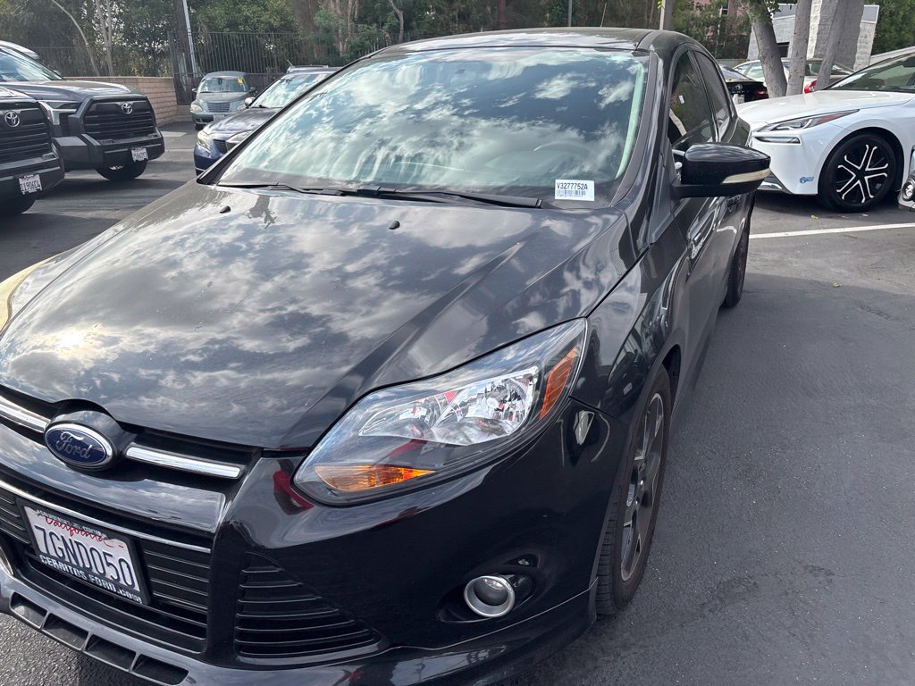Used 2014 Ford Focus SE w/ Equipment Group 201A FWD image 8