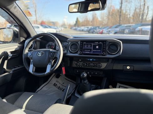Used 2023 Toyota Tacoma TRD Off-Road w/ Technology Package image 12