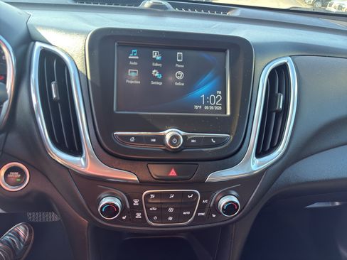 Used 2018 Chevrolet Equinox LT AWD/4WD image 18