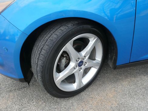 Used 2014 Ford Focus Titanium image 32