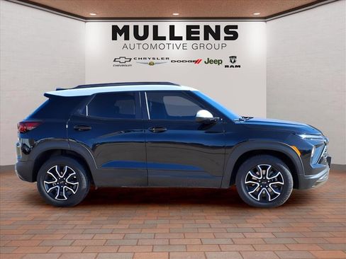 Used 2024 Chevrolet TrailBlazer ACTIV w/ Convenience Package image 4