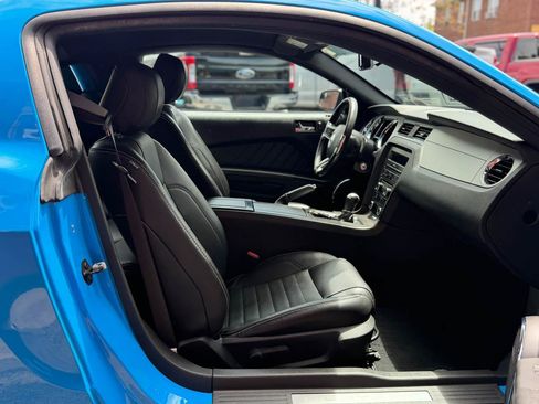 Used 2013 Ford Mustang GT Premium RWD image 23