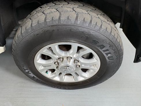Used 2016 RAM 2500 Laramie w/ Convenience Group AWD/4WD image 10