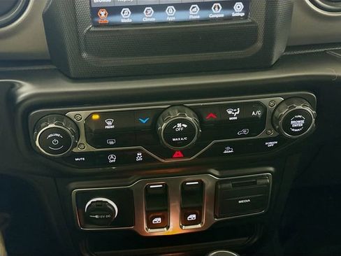 Used 2023 Jeep Wrangler Sport S image 14