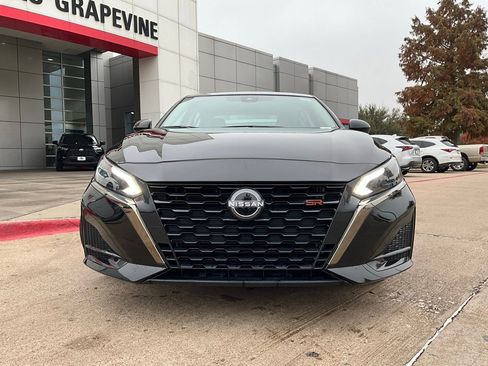 Used 2025 Nissan Altima 2.5 SR image 4