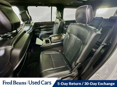 Used 2023 Jeep Grand Wagoneer Series II image 28